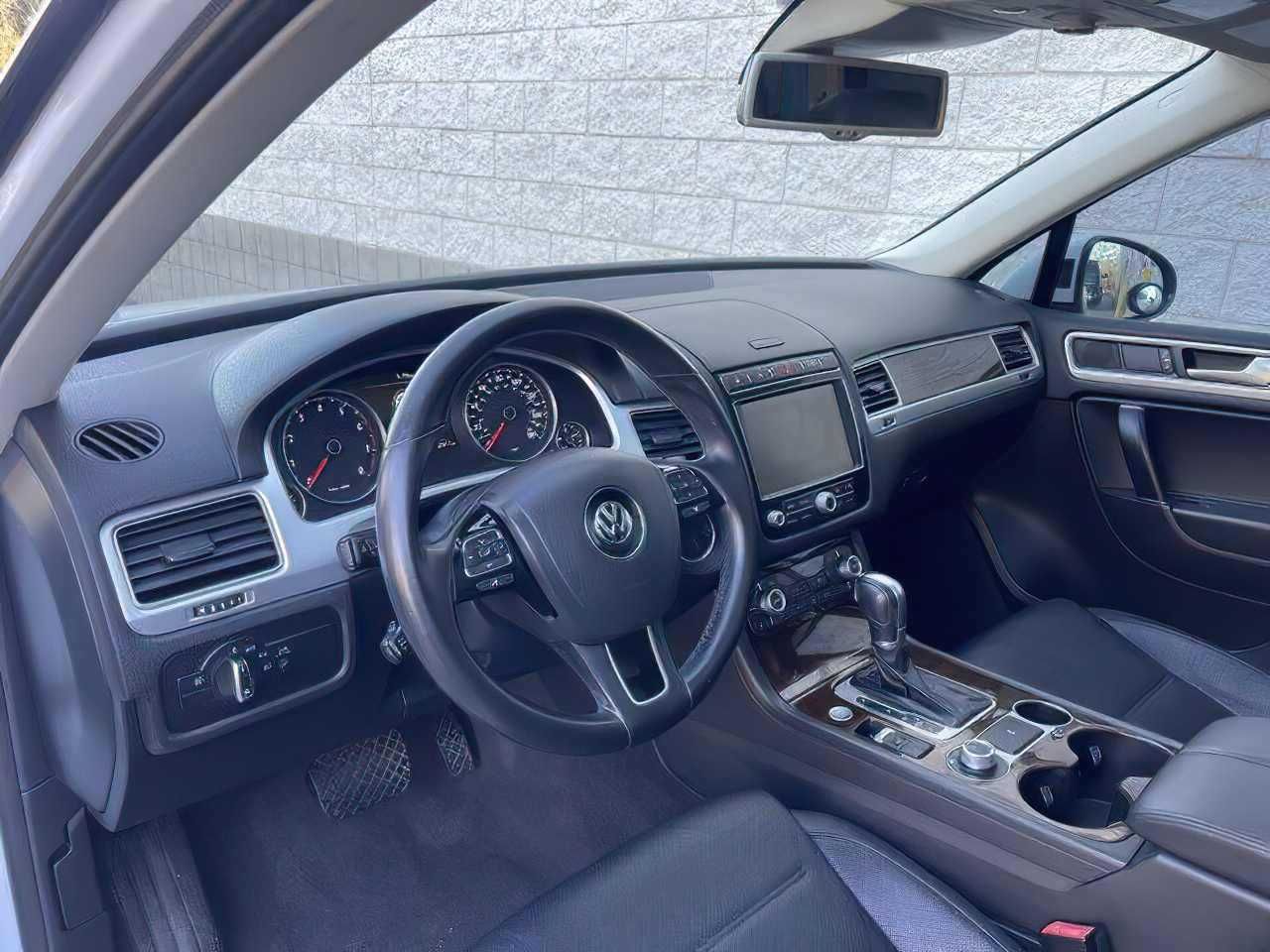 2016 Volkswagen Touareg