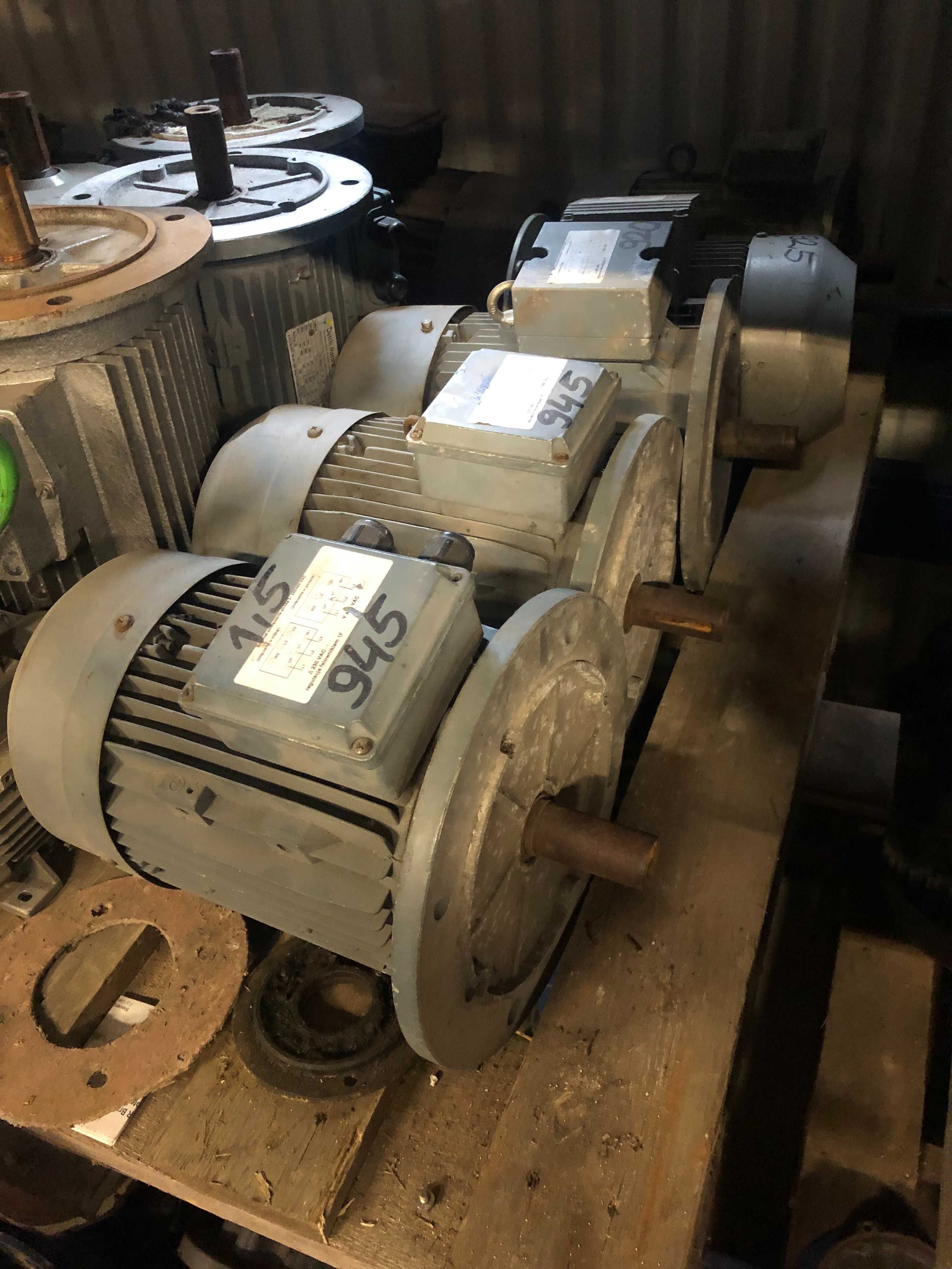 Silnik elektryczny 1,5kw 945obr kolnierzowy wolnoobrotowy (siemens)