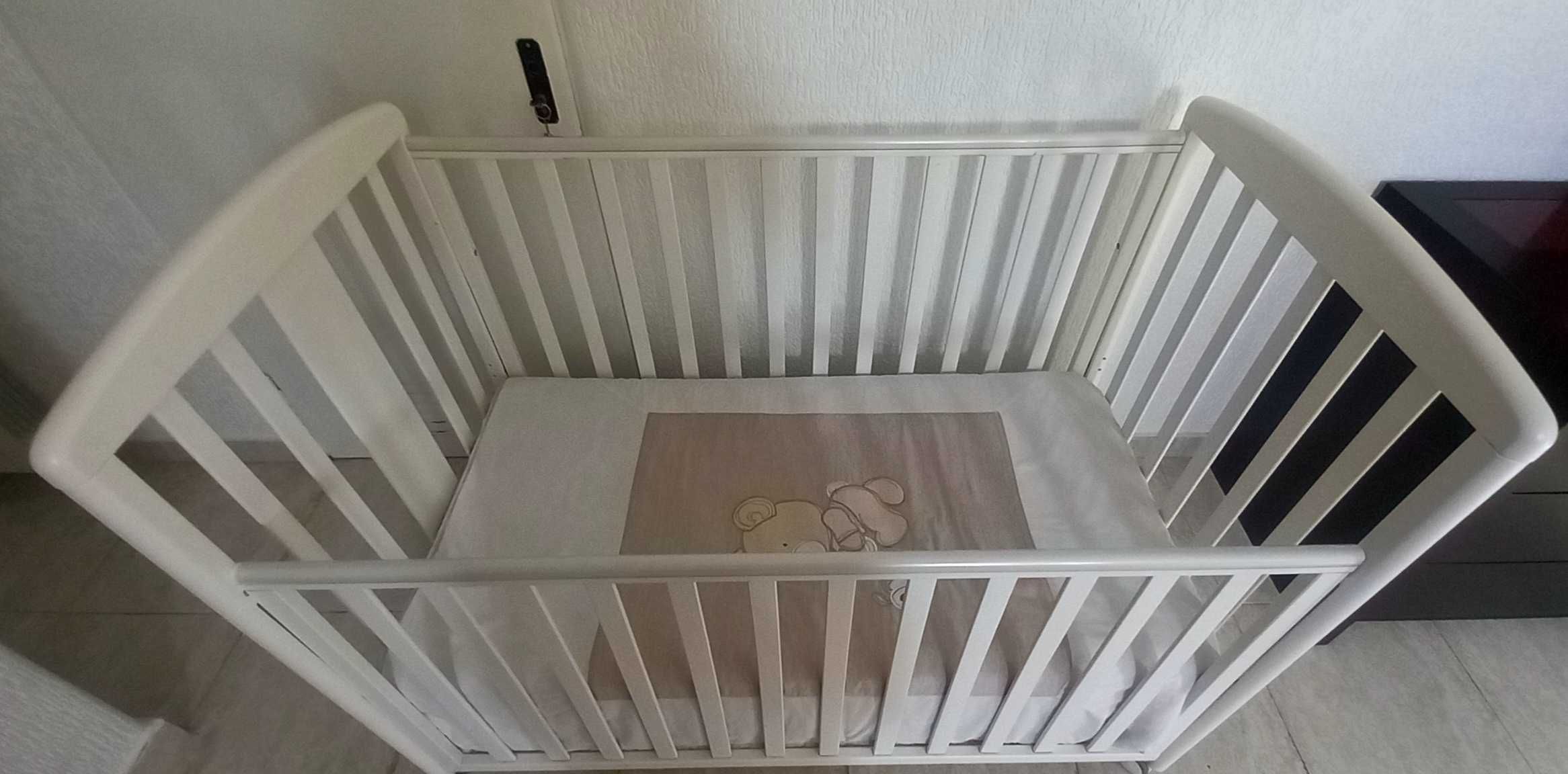 berço semi-novo bebe