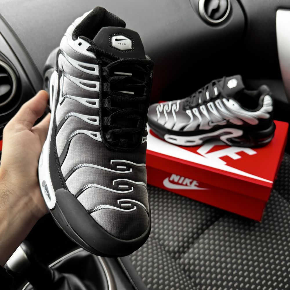 Чоловічі зимові термо кросівки Nike air TN plus black white Gore Tex