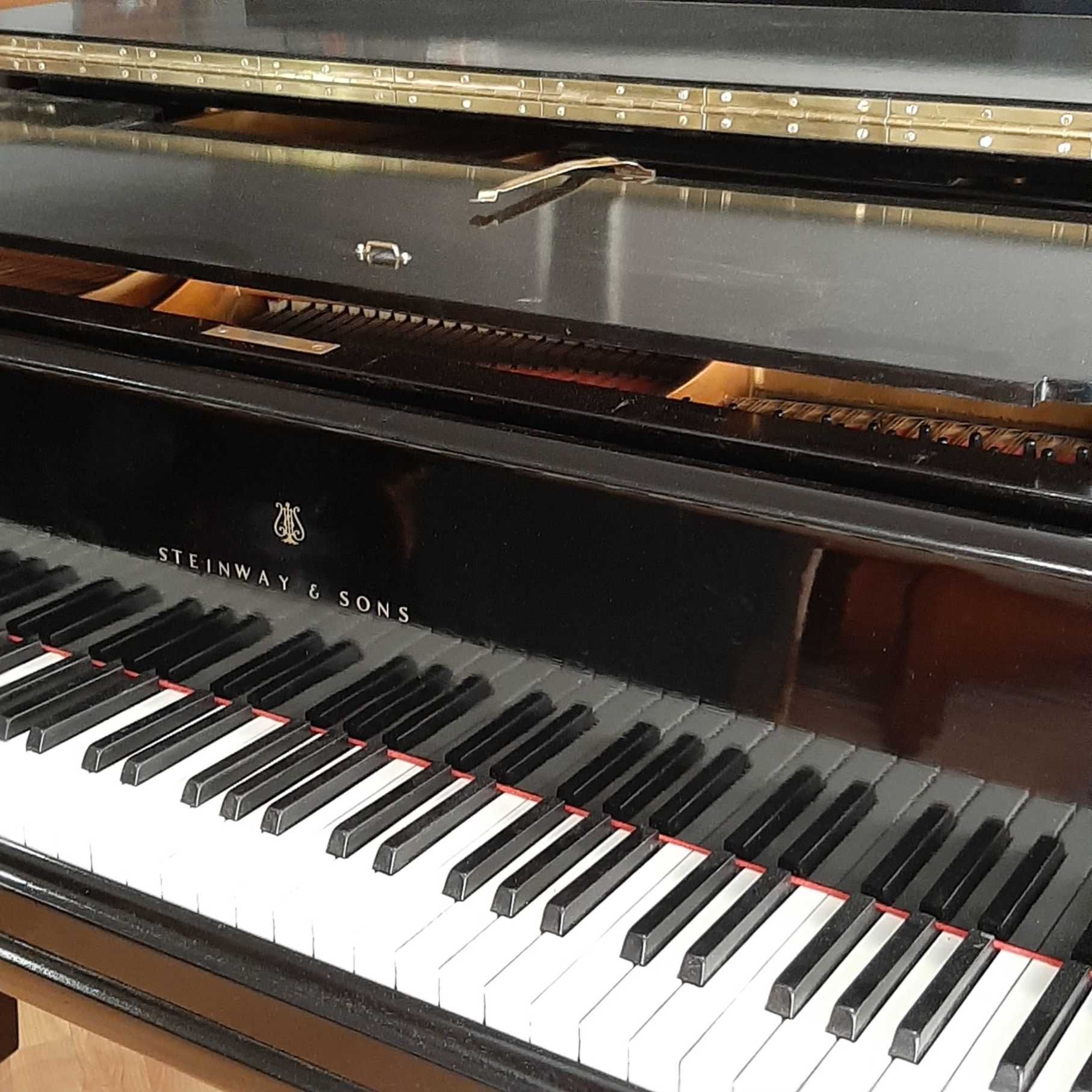 Piano Steinway ans sons mod O