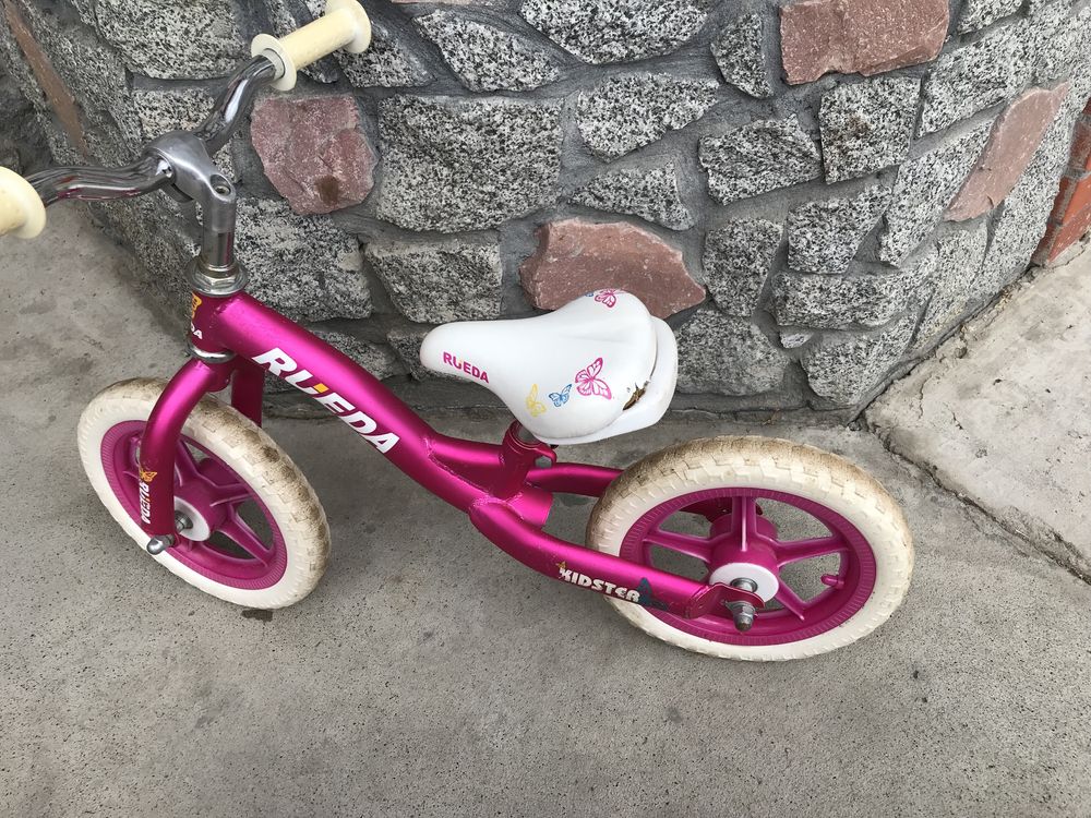 Продам велобіг для дівчинки Rueda на алюмінієвій рамі