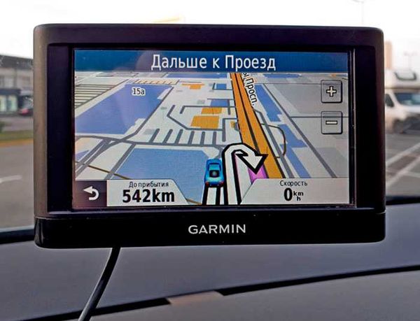 Навигатор GPS автомобильный GARMIN nüvi 42