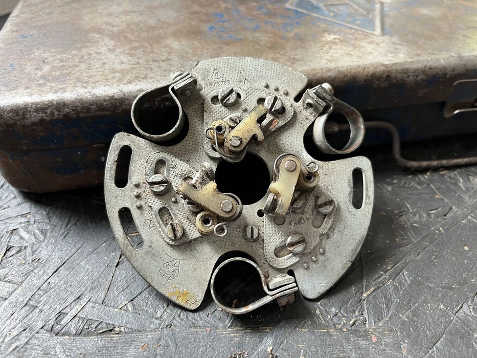 Wartburg 311/353 Barkas 1000 plytka podstawa zaplonu przerywacze oryg