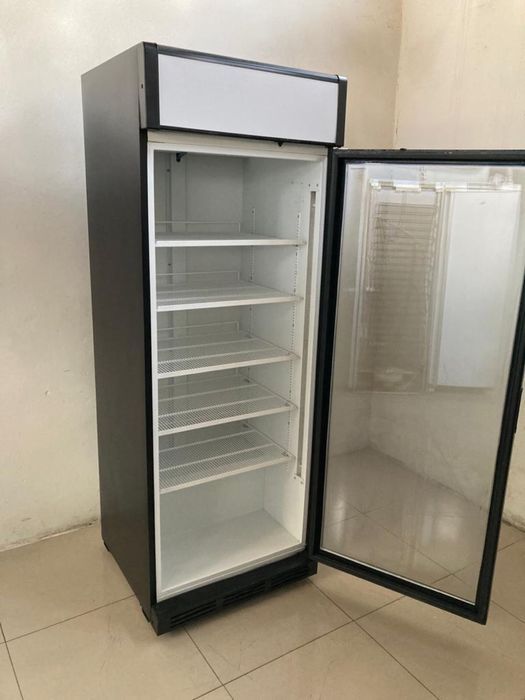 Używana chłodziarka szafa lodówka Metalfrio na Blachy GN 700 l