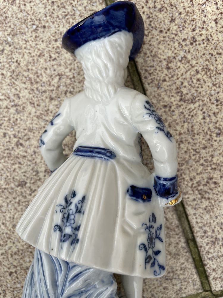 Porcelanowa figurka - markiz