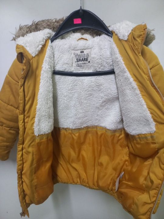 Тепла зимова куртка для дівчинки