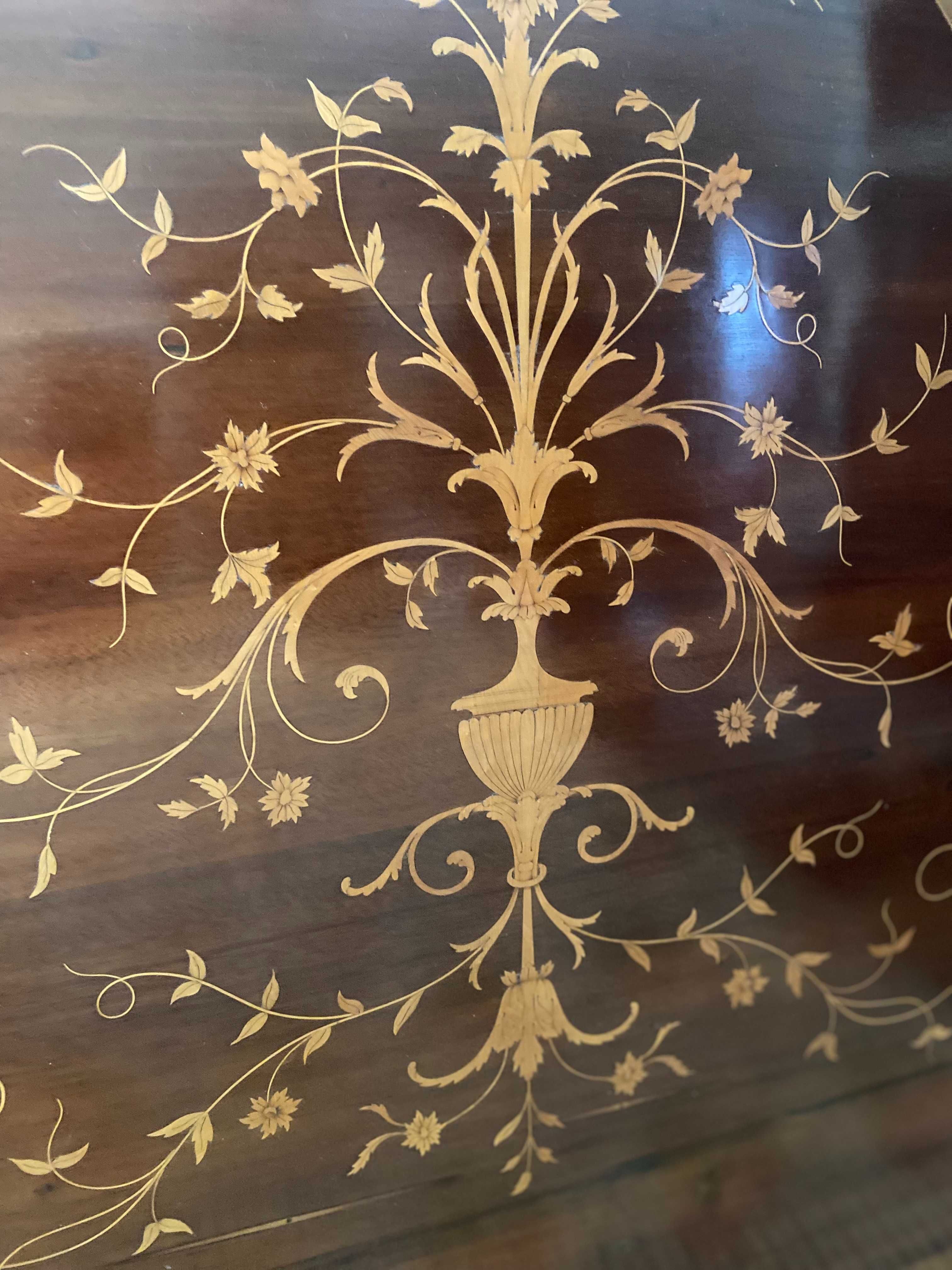 Cama Antiga Estilo D. Maria.