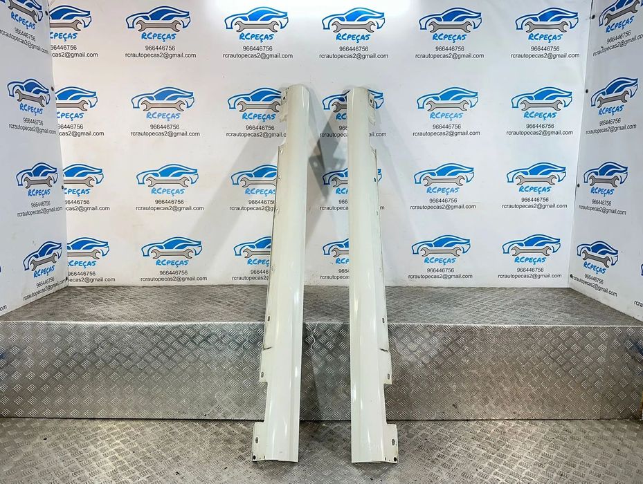 .Embaladeiras Saias Laterais Esquerda Direita AMG Originais Mercedes Benz Classe C W204 2006 - 2014