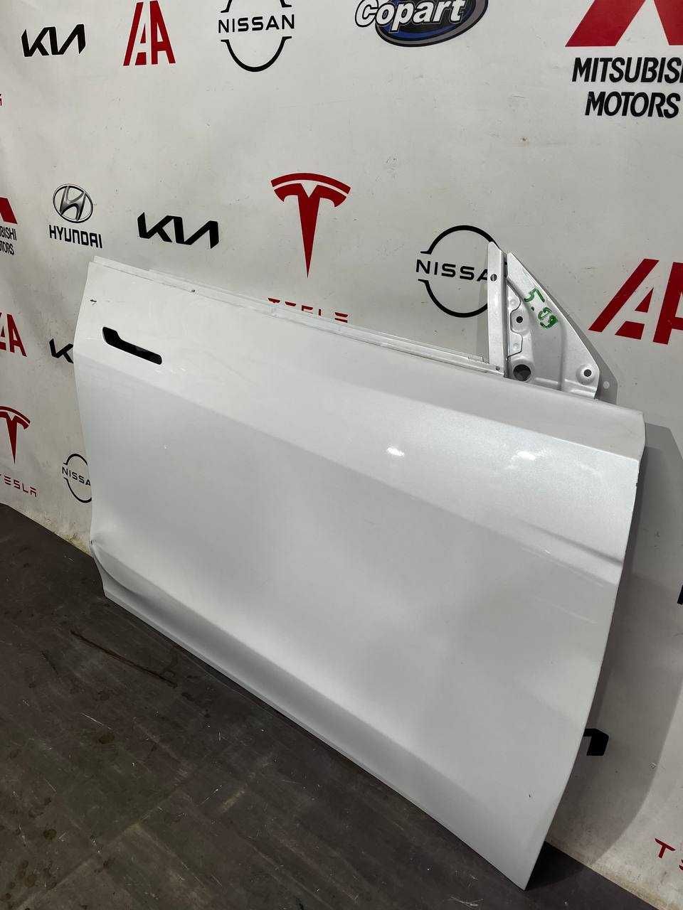 Двері передні праві Tesla Y 1493538-00-D оригінал 2020-2024