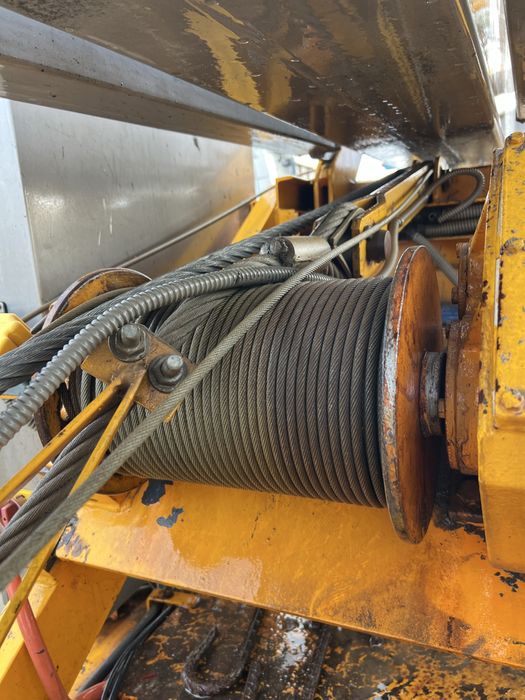 Grua hidraulica seminova