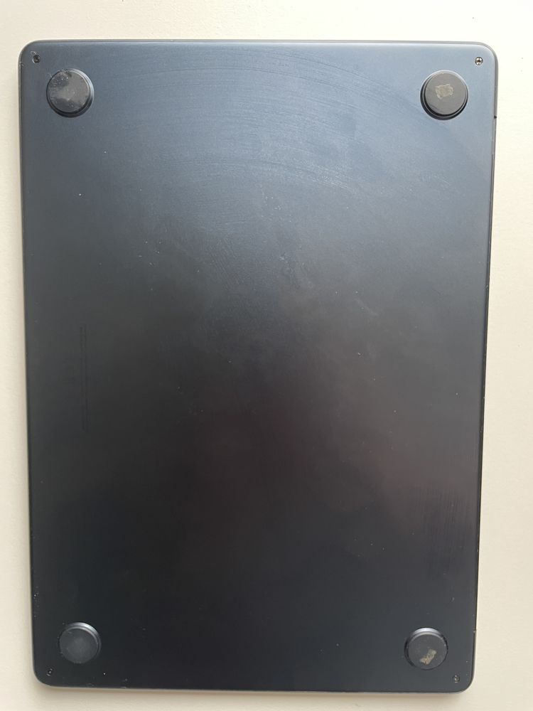 Macbook m2 16 256