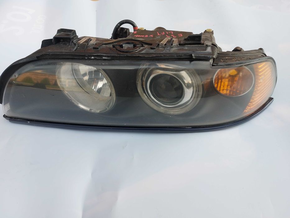 Lampa Lewy przód Xenon kpl BMW E39 01-04.R Szkło BDB