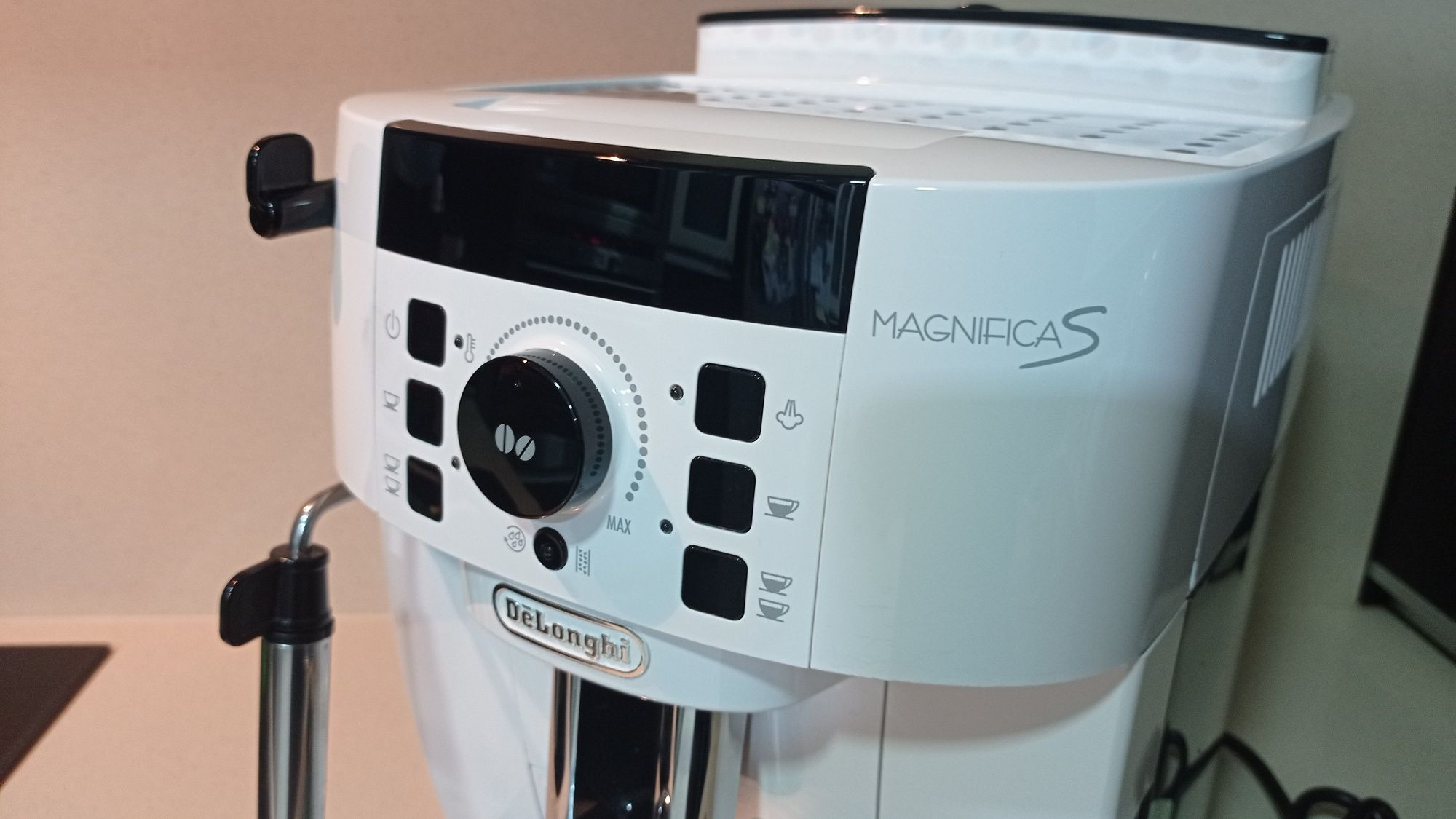 Delonghi Magnífica S Branca