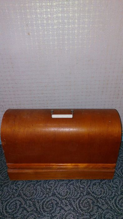 Продам  швейную машину