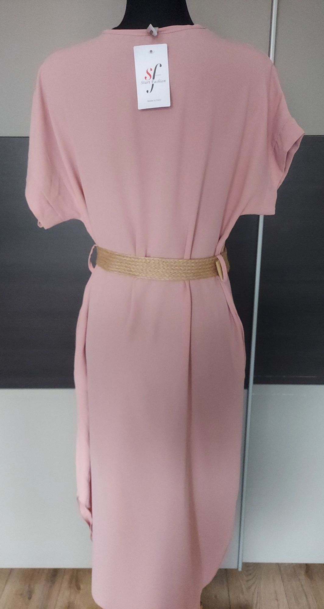 Nowa luźna sukienka midi szmizjerka New Collection  uni
