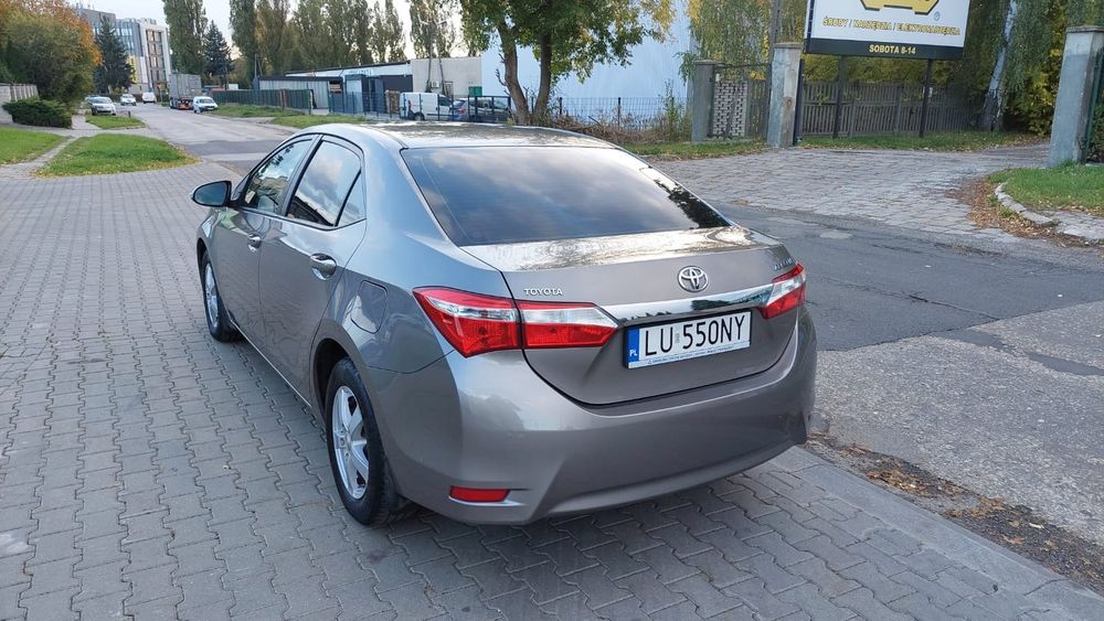 Corolla 2015/16 Polski salon bezkolizyjna