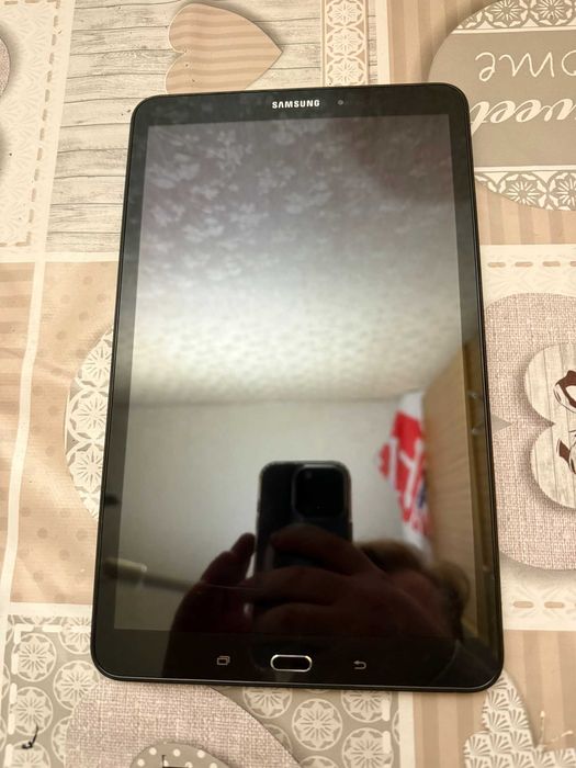 Планшет Samsung Galaxy Tab A SM-T585 10.1" LTE 2/16 GB