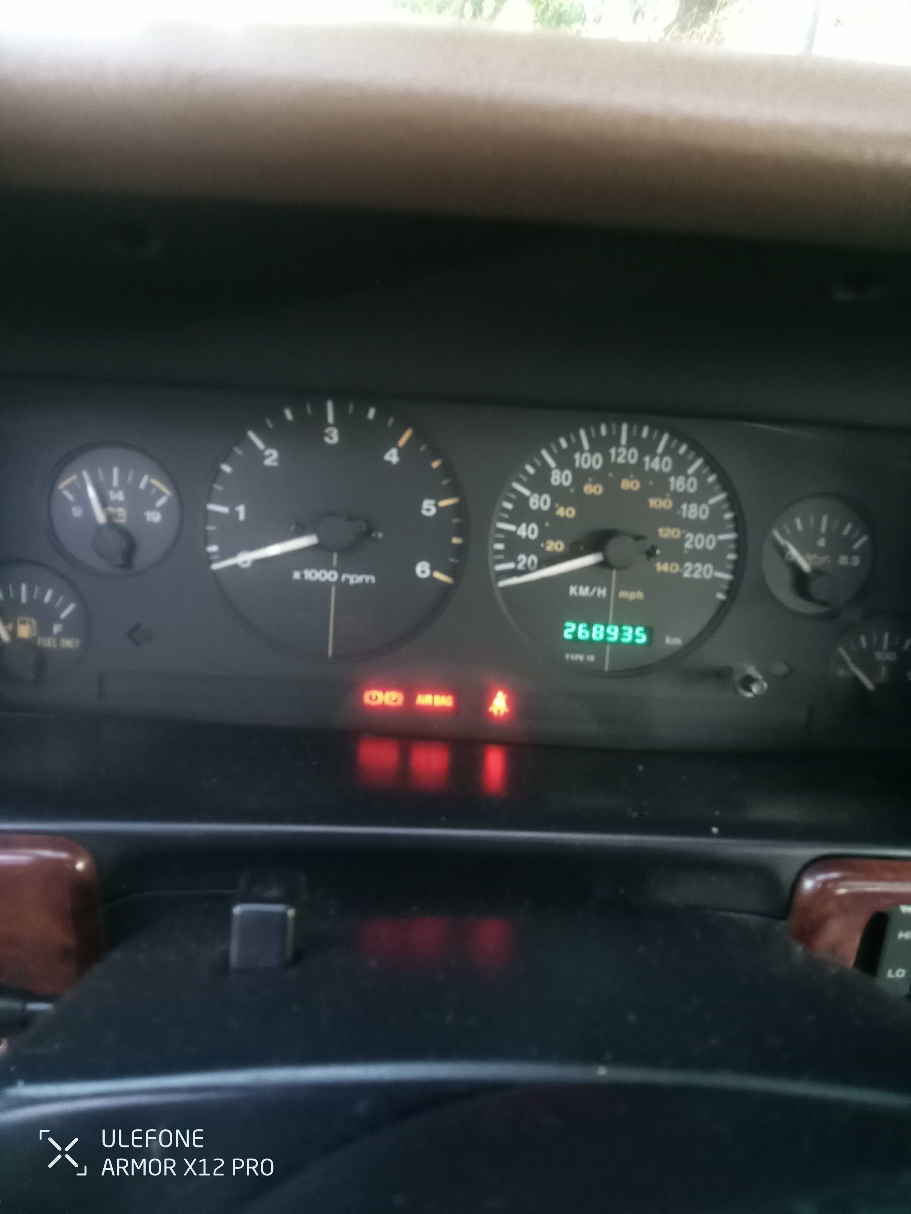 Jeep Cherokee  2.5 troca mota 4