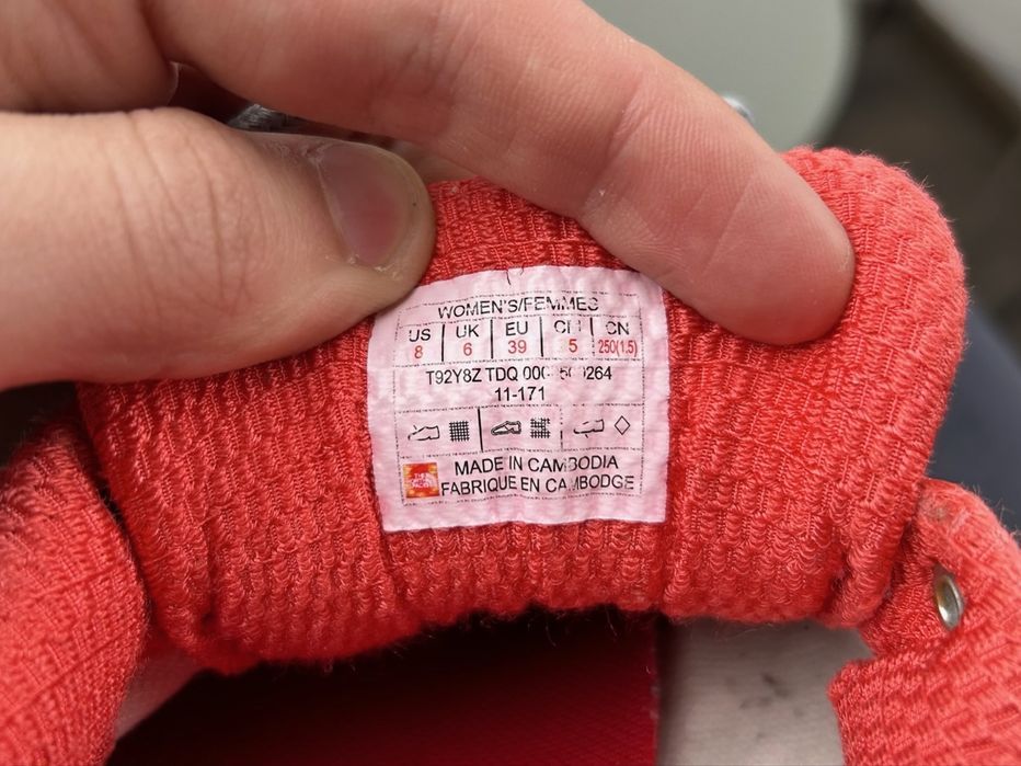 Оригінал! Кросівки The North Face 39 розмір MM335