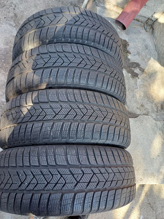 Opony zima 205 50 R17 Pirelli Sottozero 3 93H xl AO1 rant ochronny