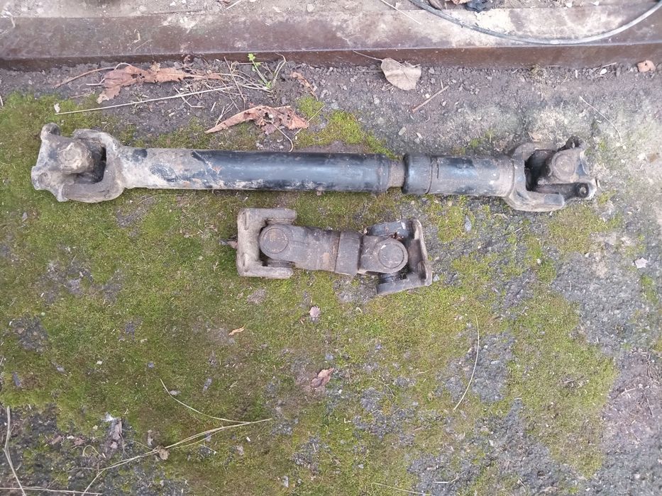 Продам кардан передній ,проміжний