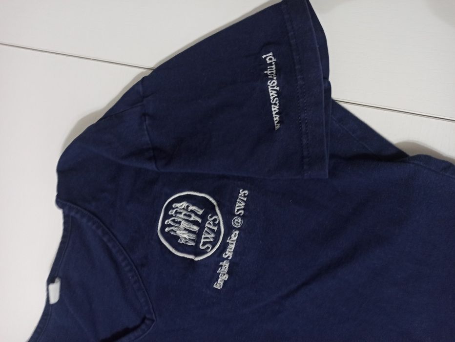 Bluzka t-shirt z krótkim rękawem.