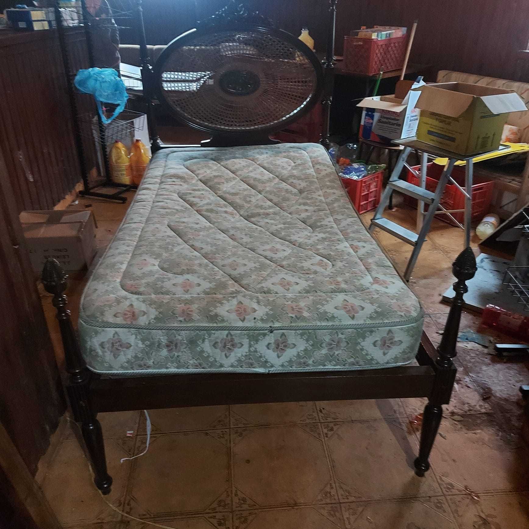 cama de solteiro