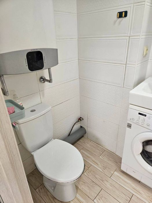 ЗАТИШНА квартира на Деміївській з ГОТОВИМ ремонтом