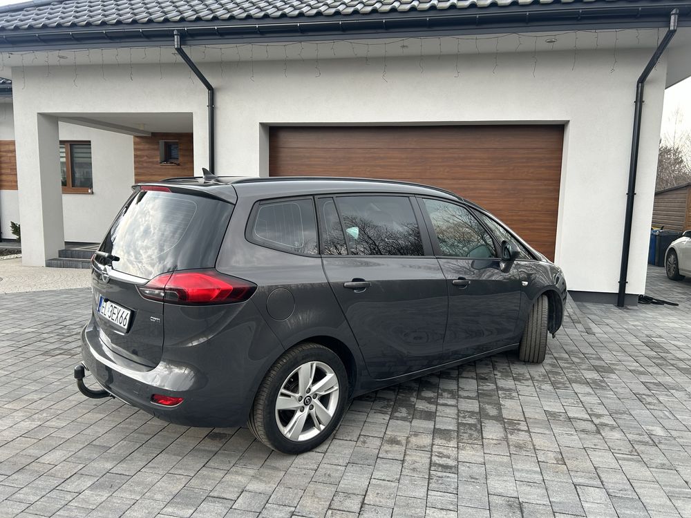 Opel Zafira , 7 osobowa ,2013 r , 2.0 165 Km