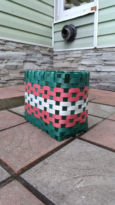 Ефектний Плетений Кошик (Кашпо) з ПП-Стрічки, Стійкий та Яскравий!