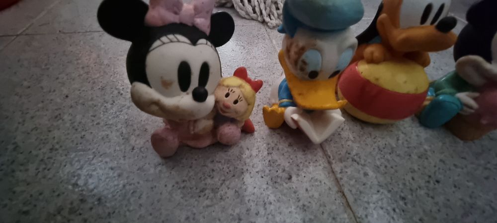 Bonecos mickey e pluto