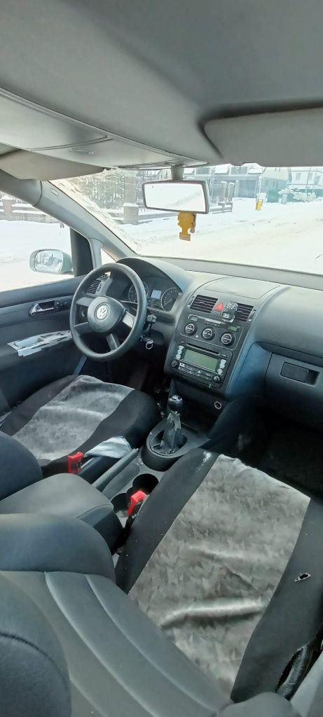 VW Touran 1.9 105km fotel drzwi silnik maska lampa zderzak hak