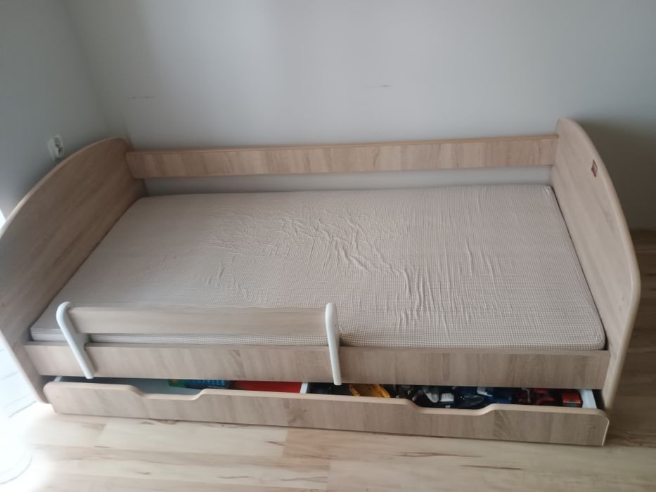 Łóżko dziecięce z szufladą