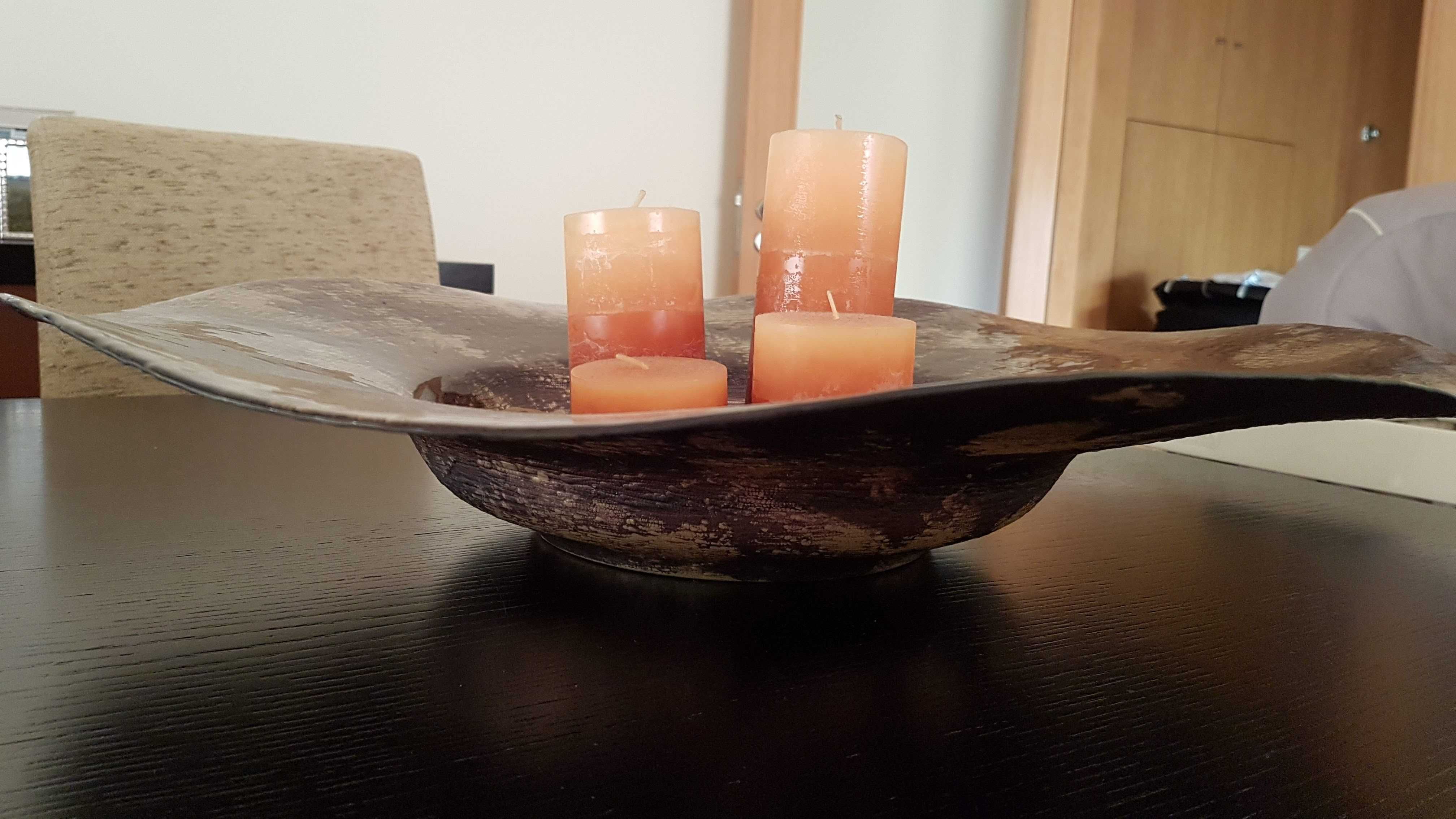 Centro de mesa de cerâmica com velas - GRATIS