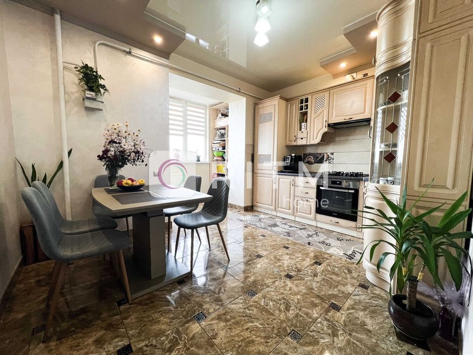 2-кімнатна квартира по вулиці Відродження