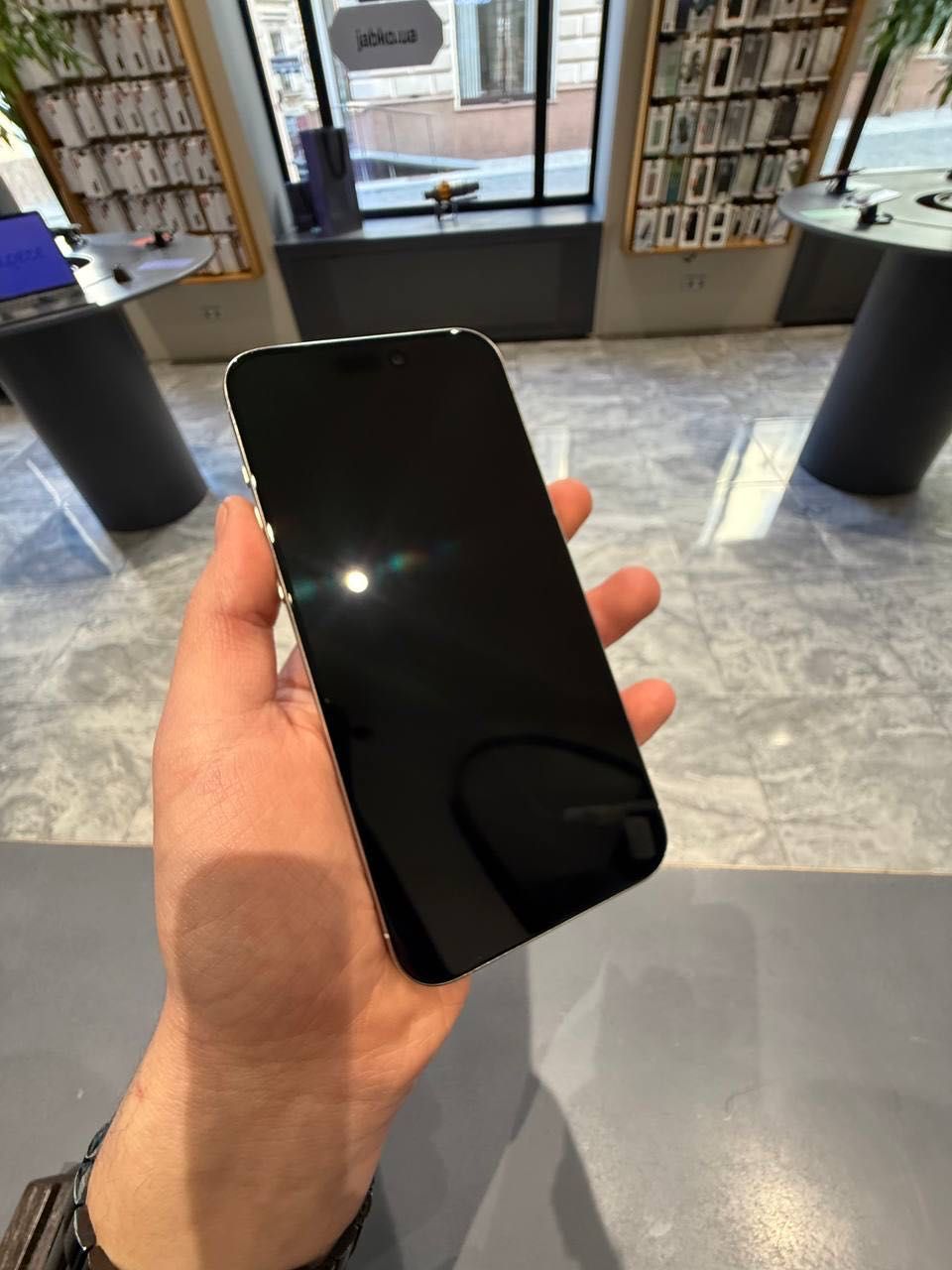 Iphone 15 Pro Max 512 White Titanium у Ябко