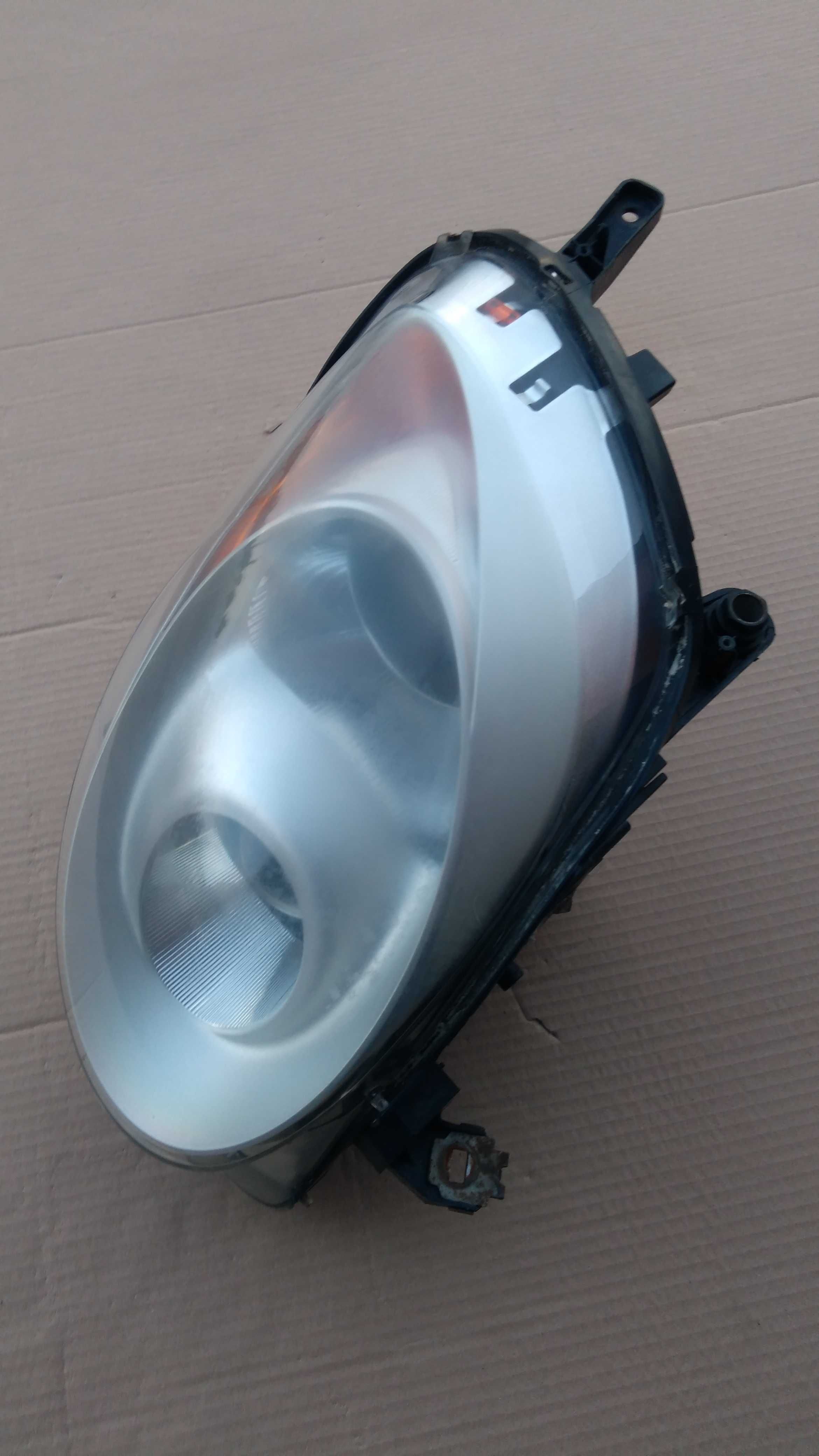 Lampa przednia Alfa Mito Prawa używana Valeo wersja europejska.