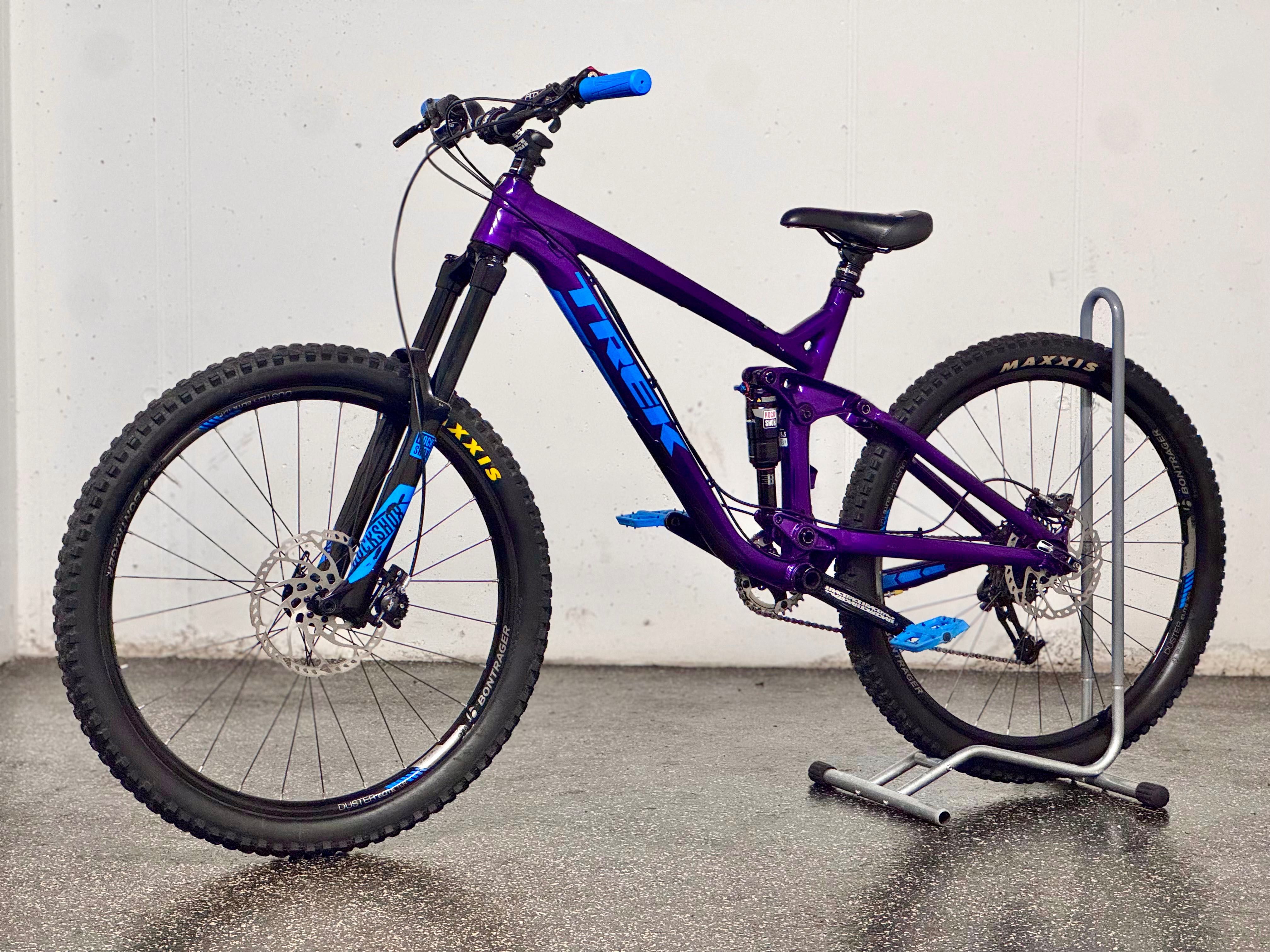 Trek Slash 7 M Kola 27,5 RS Pike Sram Bontrager Shimano XT SUPER Stan!
