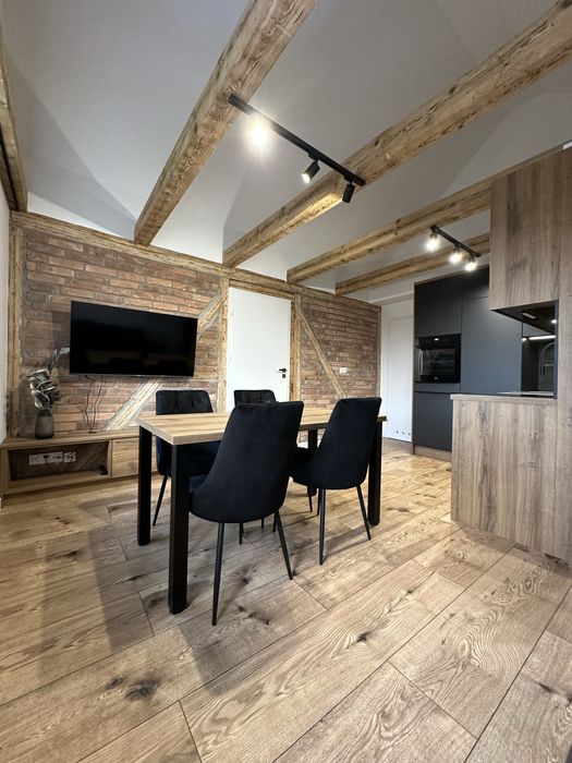 Mieszkanie 3 pokojowe z klimatyzacją.