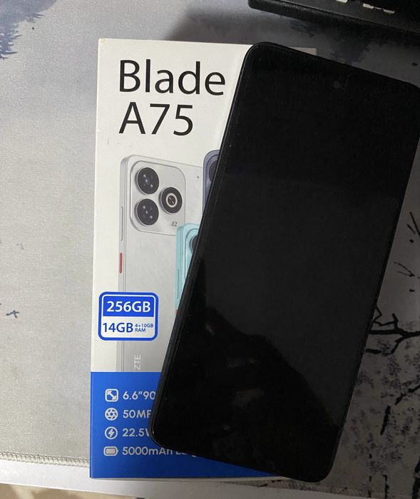 ZTE Blade A75 4/256Gb