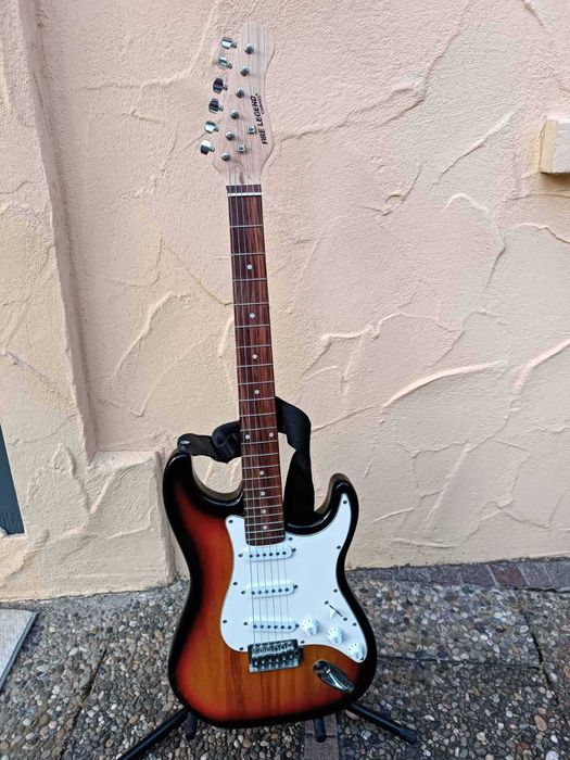 Электрогитара Електрогітара Fire Legend Cornel в гарному стані