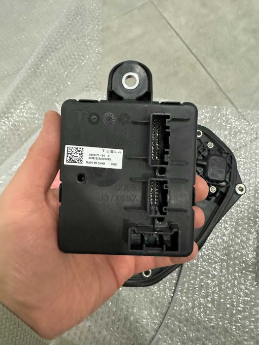Оригінальний зарядний порт Tesla Model S 2022-2024 з електроприводом