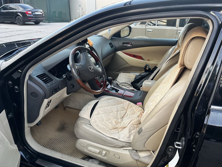 Продам Lexus es350 2007року