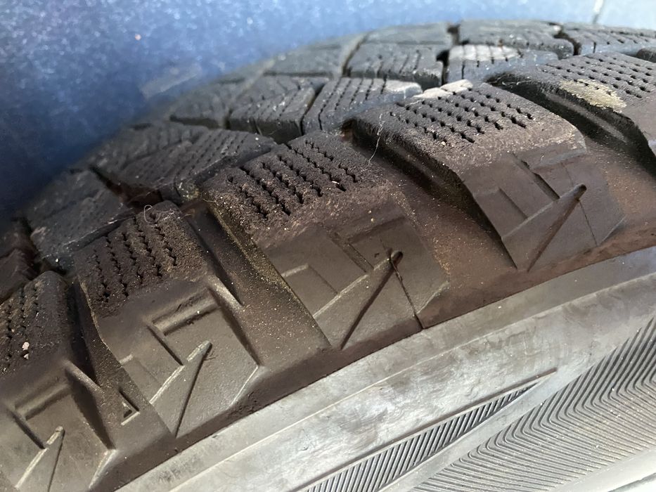 Диски Audi R18 з зимовою резиною Bridgestone Blizzak 235 55 R18