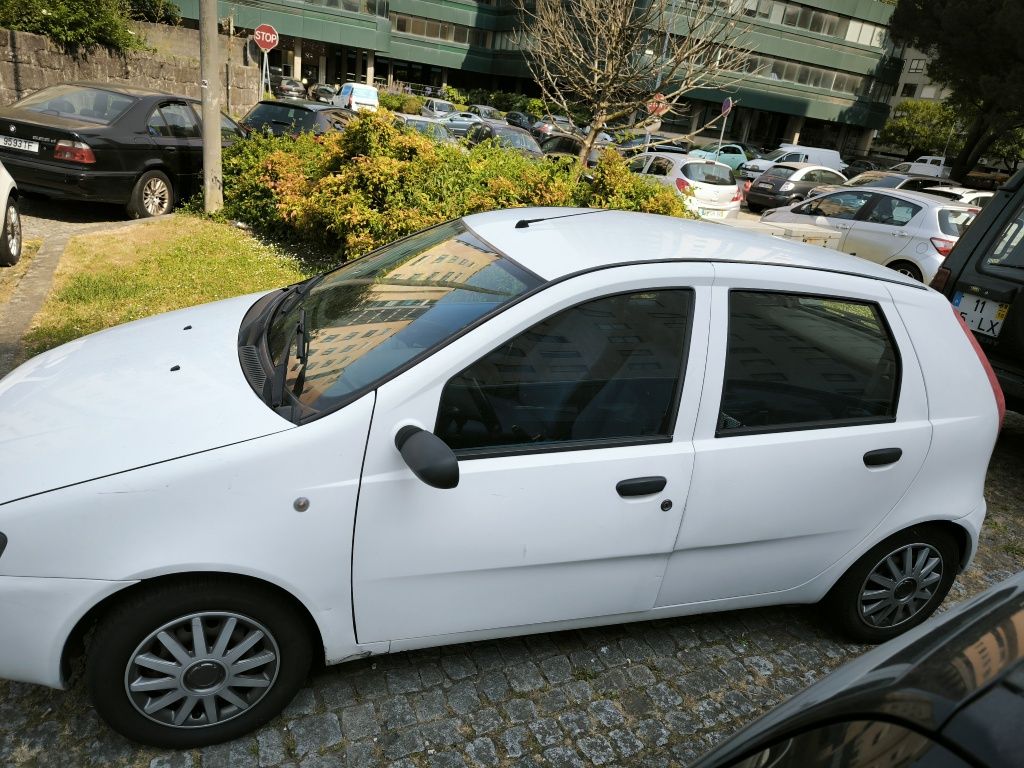 Fiat Punto 1.2 2000 Gasolina