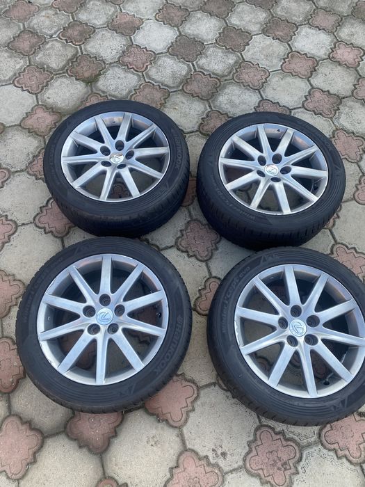 Комплект дисков с резиной 225/50-17 Lexus Gs 5/114.3 R-17 et45 да