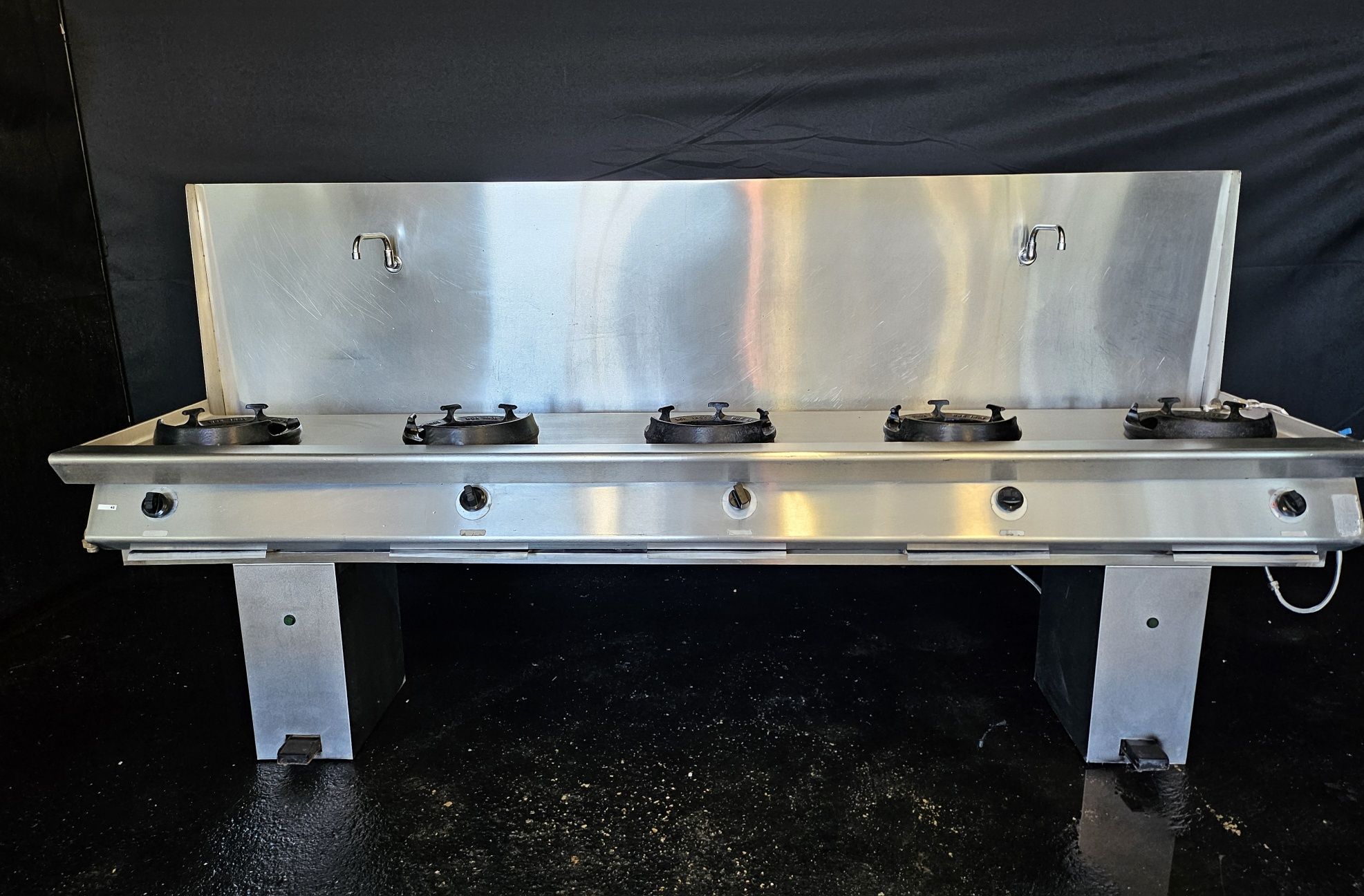 Fogão para Wok com ventilação