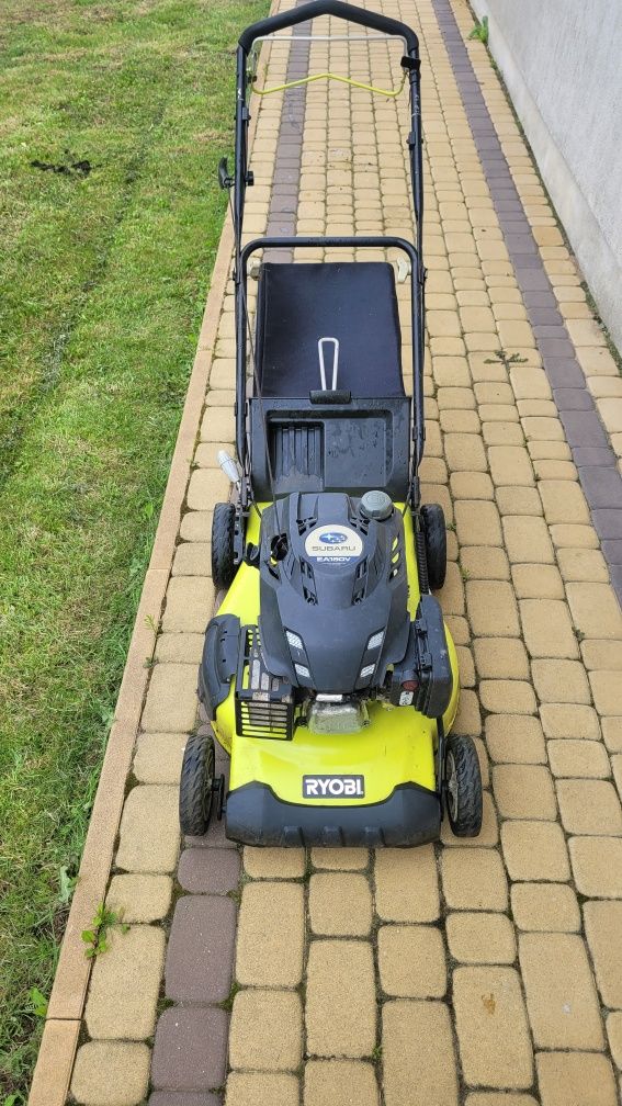 Kosiarka z nepędem ryobi subaru ea190V z koszem