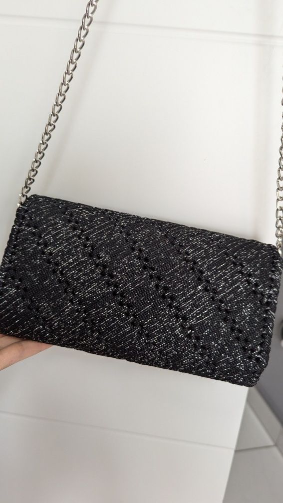 Czarna z Srebrną nitką Torebka Kopertówka Wyszywana na Kanwie Handmade